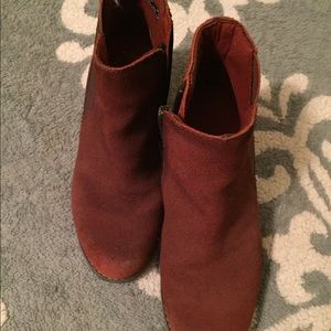 Red Clark’s Booties
